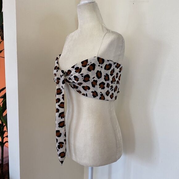 A. Line Animal Print Tie Front Crop Top Size Small - Picture 2 of 5